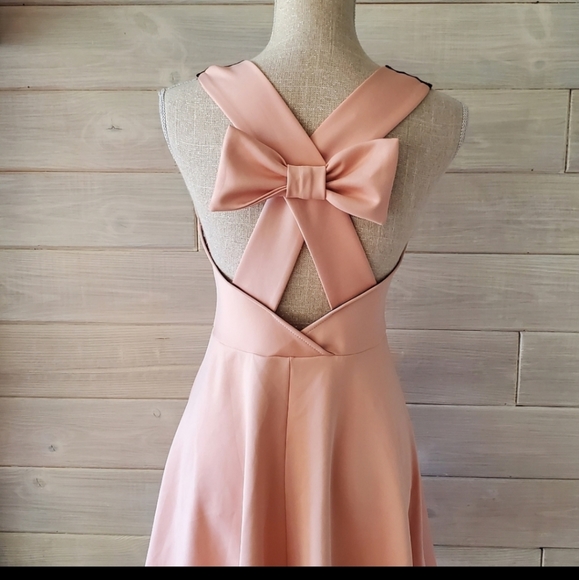 Lovely Day Dress - Picture 2 of 3